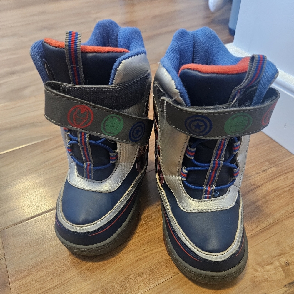 Kids Blue and Gray Avenger Snow Boots Size 8